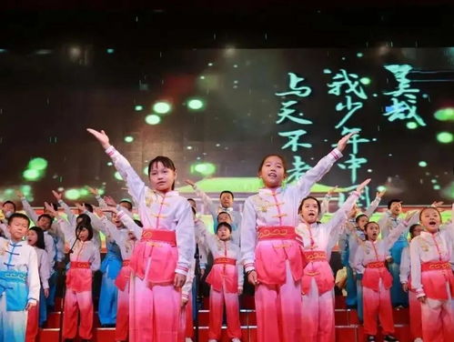 红歌嘹亮 声声为国 诺亚舟各学校开展双节庆祝活动